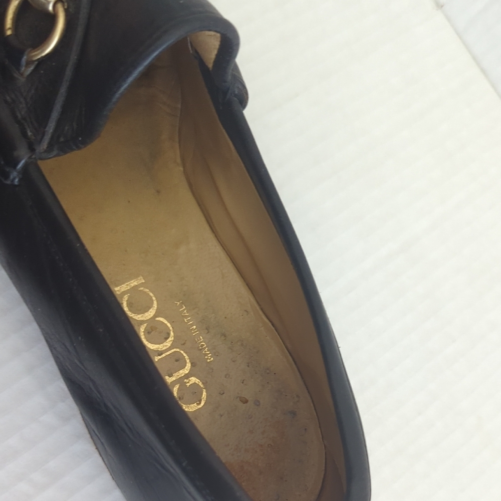 Gucci Black Leather Loafers with Gold Detail - Picture 13 of 13